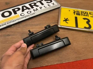 Corolla 1980-83 Te72 Ke70 black door handles pair (2)