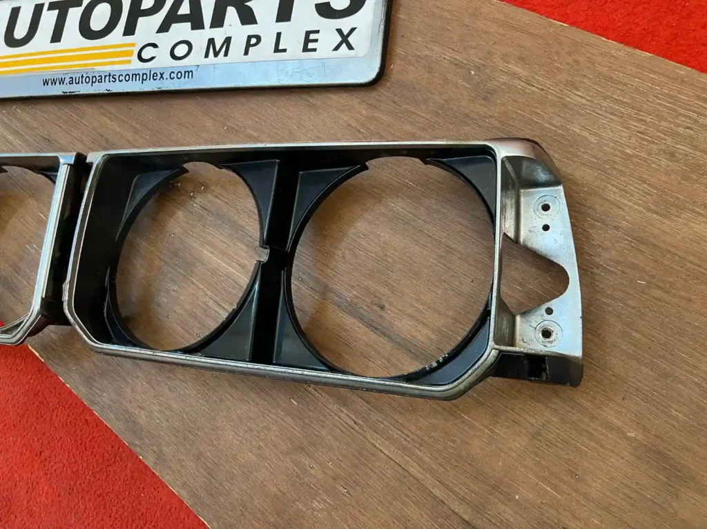 Corolla 1980 GT chrome headlight bezels OEM (4)