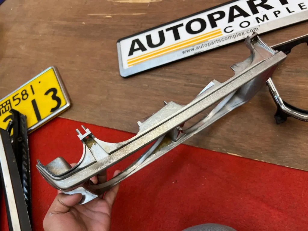 Corolla 1980 GT chrome headlight bezels OEM (7)