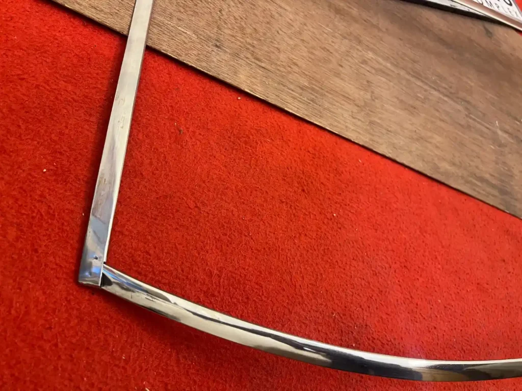 Corona 1966 - 1969 Rt40 front windshield chrome trim (3)