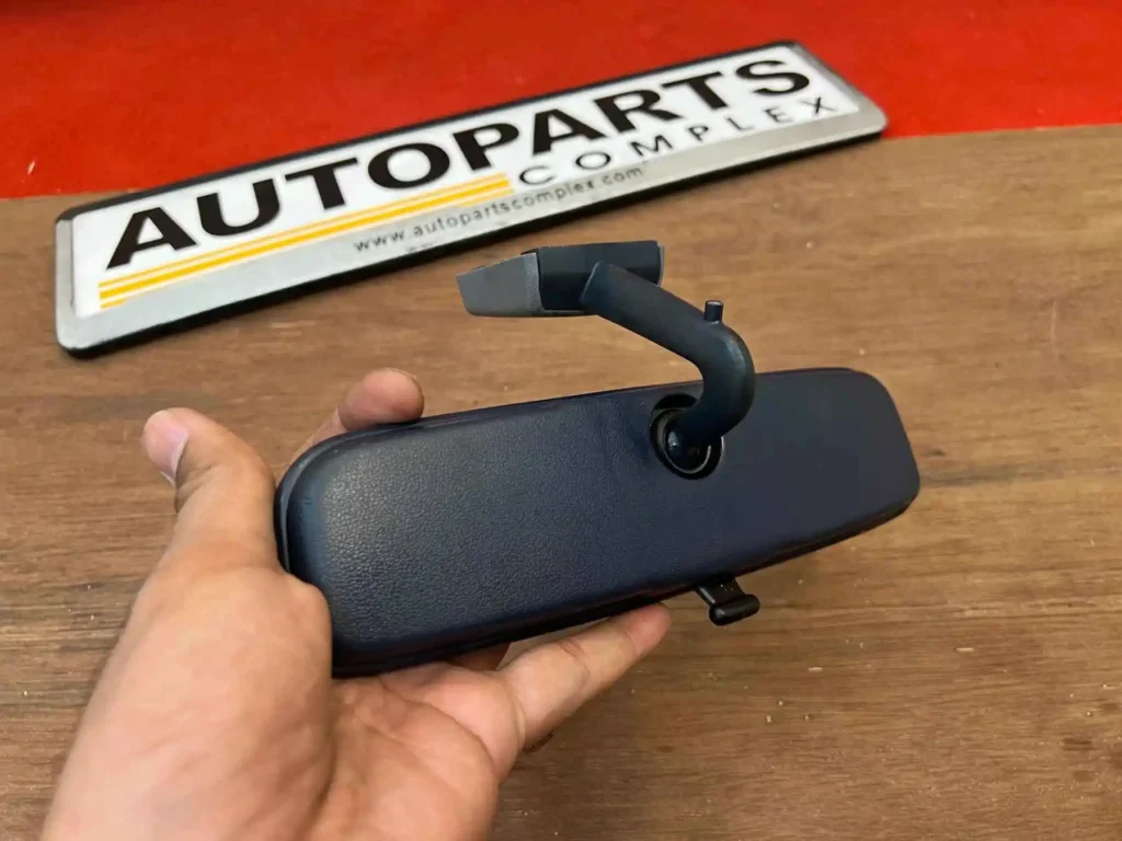 Corolla ke70 Te72 1980 - 1983 inner rear view mirror9