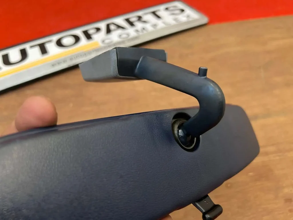 Corolla ke70 Te72 1980 - 1983 inner rear view mirror8