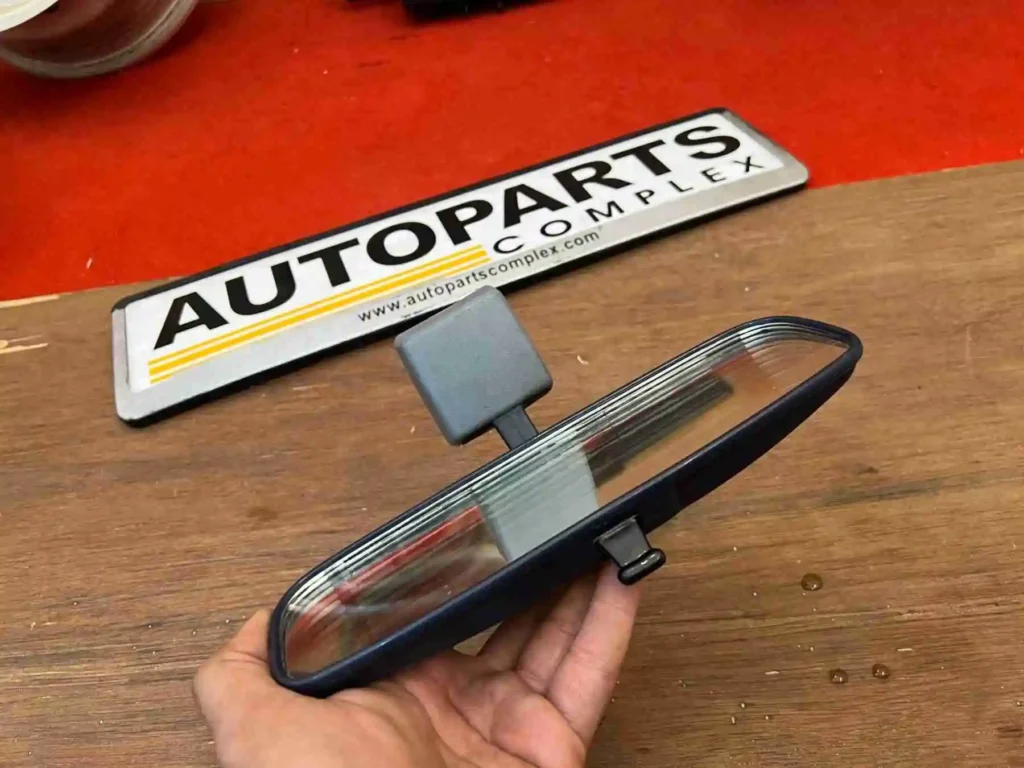 Corolla ke70 Te72 1980 - 1983 inner rear view mirror4