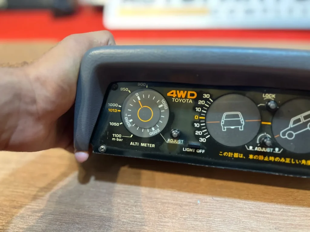 1st gen 4runner Hilux inclinometer grey color (6)