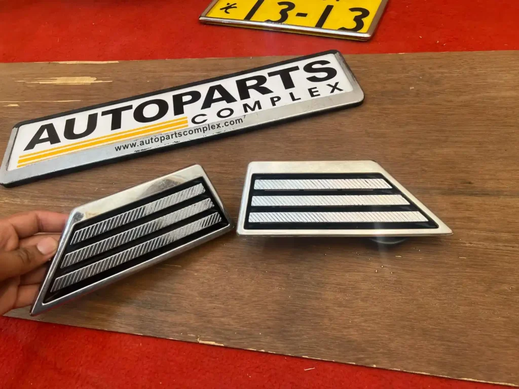 Corolla 1980 - 1983 GT TE71 Ke70 C pillar chrome vents pair (3)