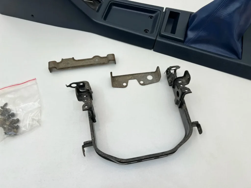 Corolla 1980 - 1983 ke70 te72 center console complete kit (6)