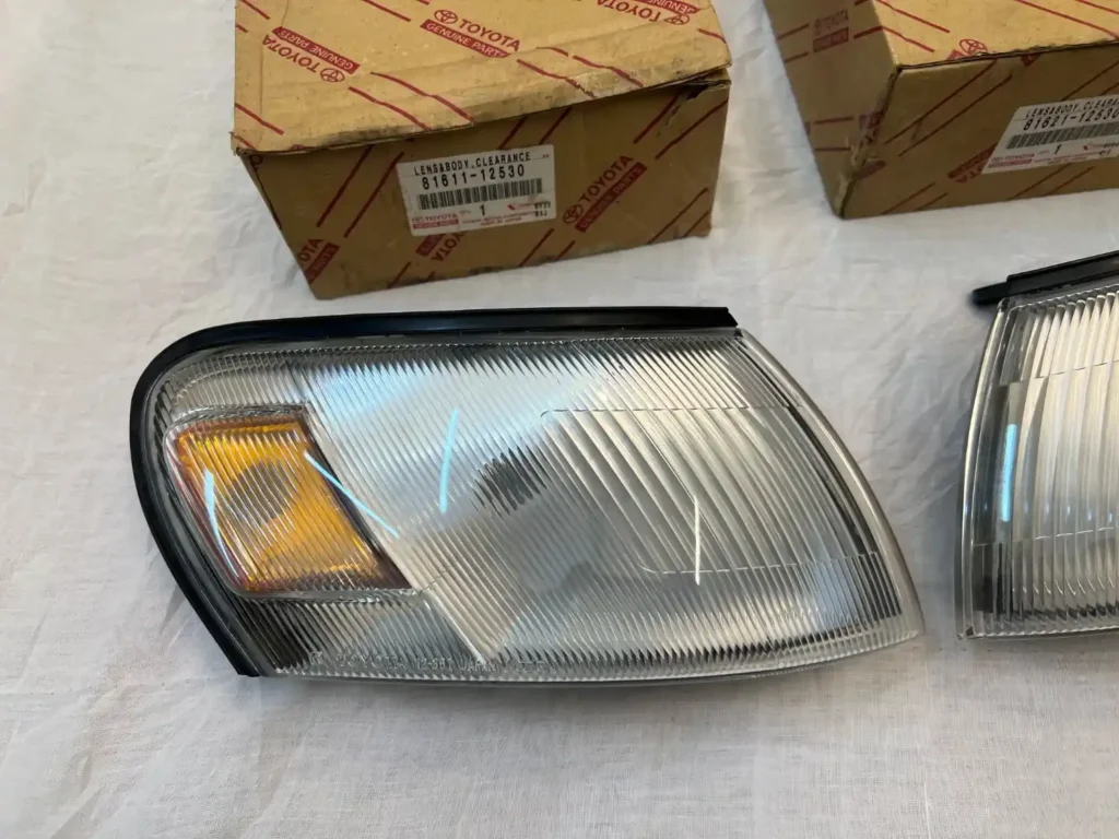 Corolla Ae100 Ae101 NOS OEM parking lamps (2)