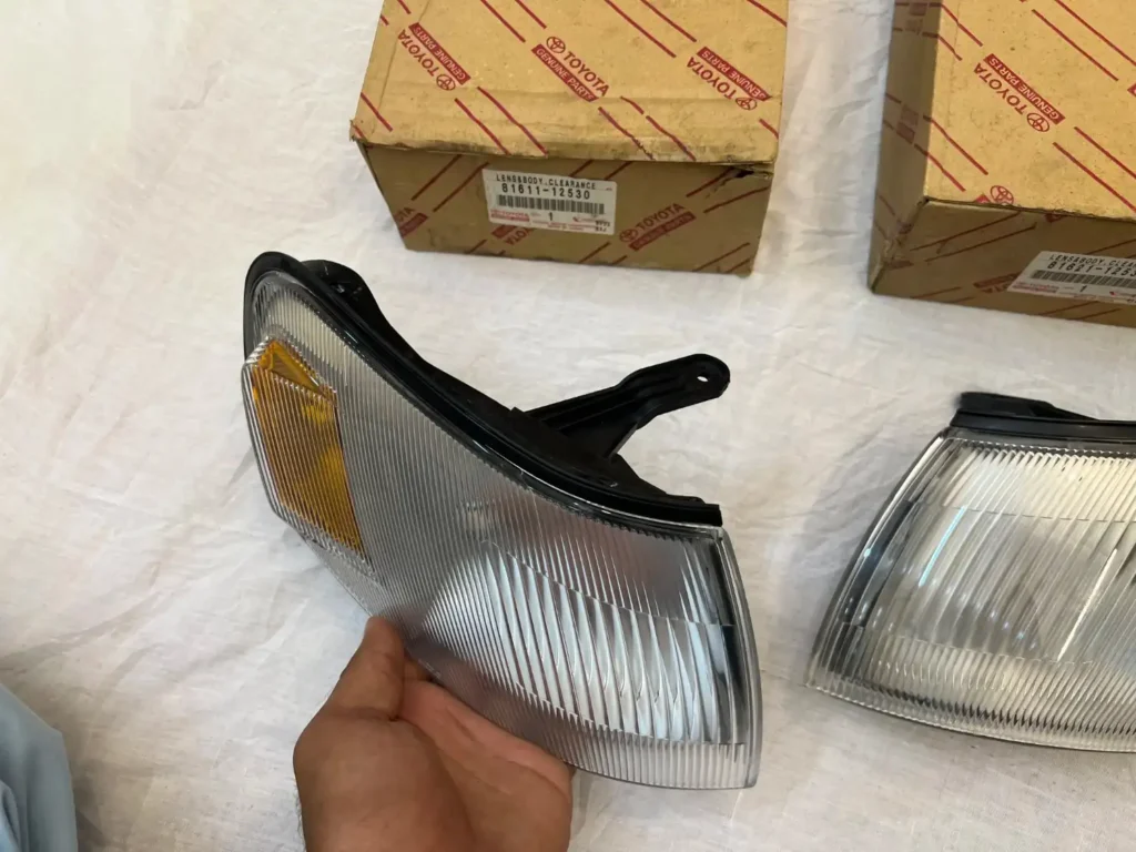 Corolla Ae100 Ae101 NOS OEM parking lamps (4)