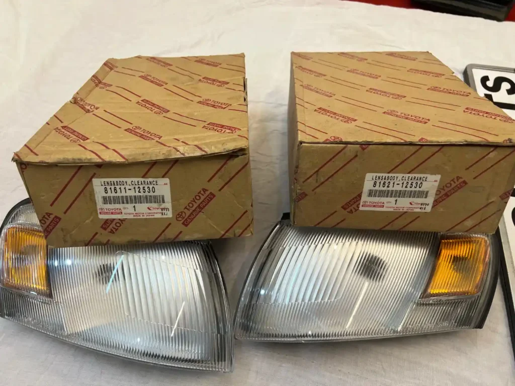 Corolla Ae100 Ae101 NOS OEM parking lamps (5)