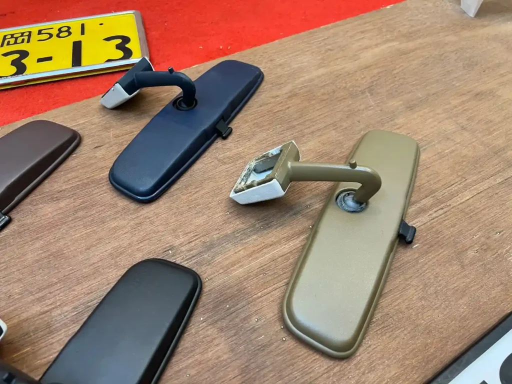 Corolla Ke70 Te72 Ae70 OEM inner rear view mirror (2)