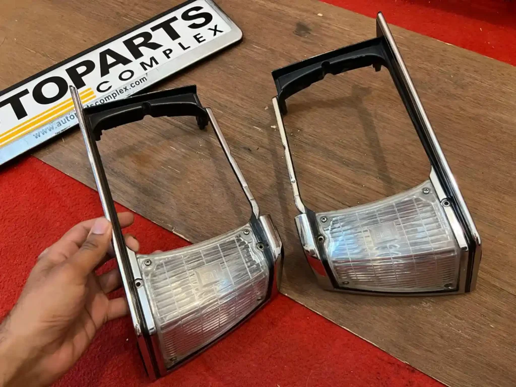 Corolla TE72 1982 1983 USDM headlight bezels with clear lenses (10)