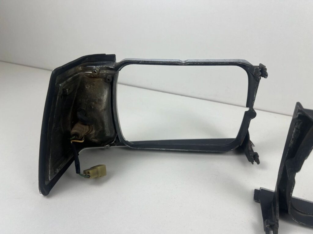 Corolla TE72 1982 1983 USDM headlight bezels with clear lenses (13)