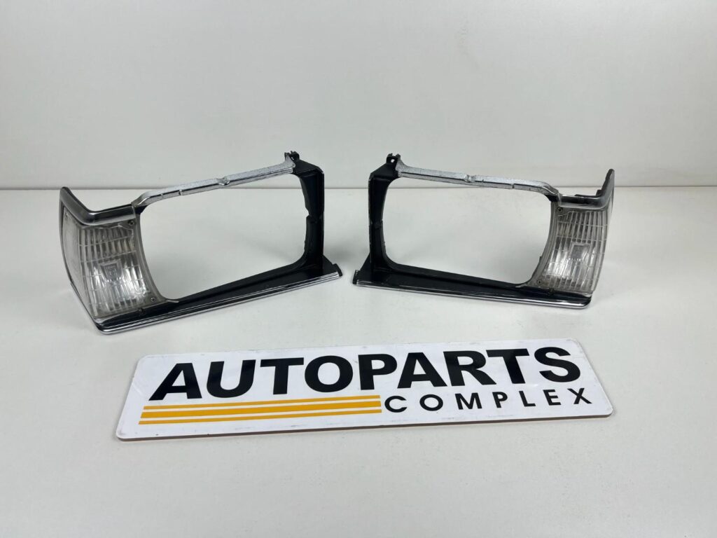 Corolla TE72 1982 1983 USDM headlight bezels with clear lenses (2)
