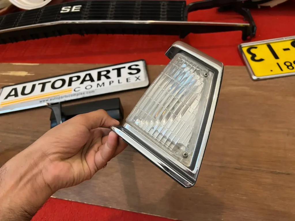 Corolla TE72 1982 1983 USDM headlight bezels with clear lenses (4)