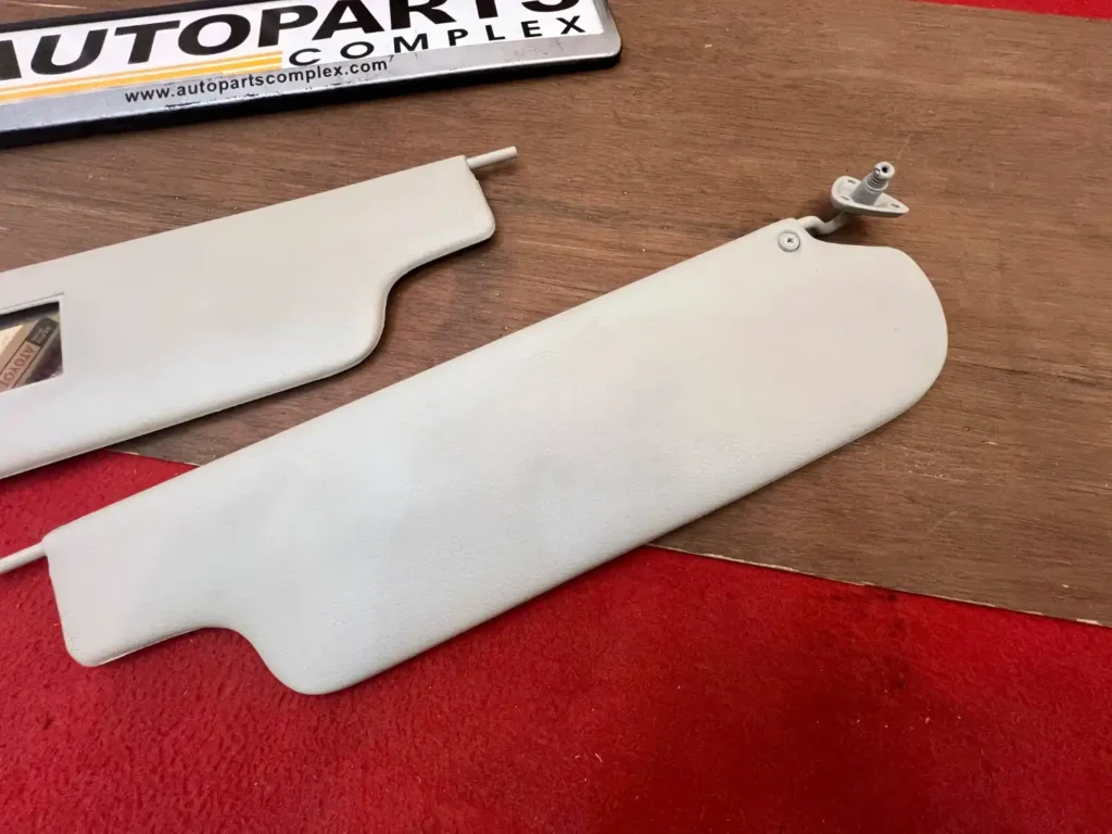 Corona RT40 1966 1967 1968 1969 OEM sun visors (5)