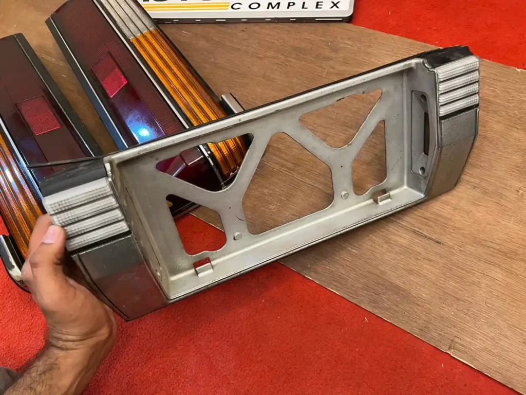 Cressida 1984 - 1988 Gx71 MX73 taillights pair with center garnish (9)