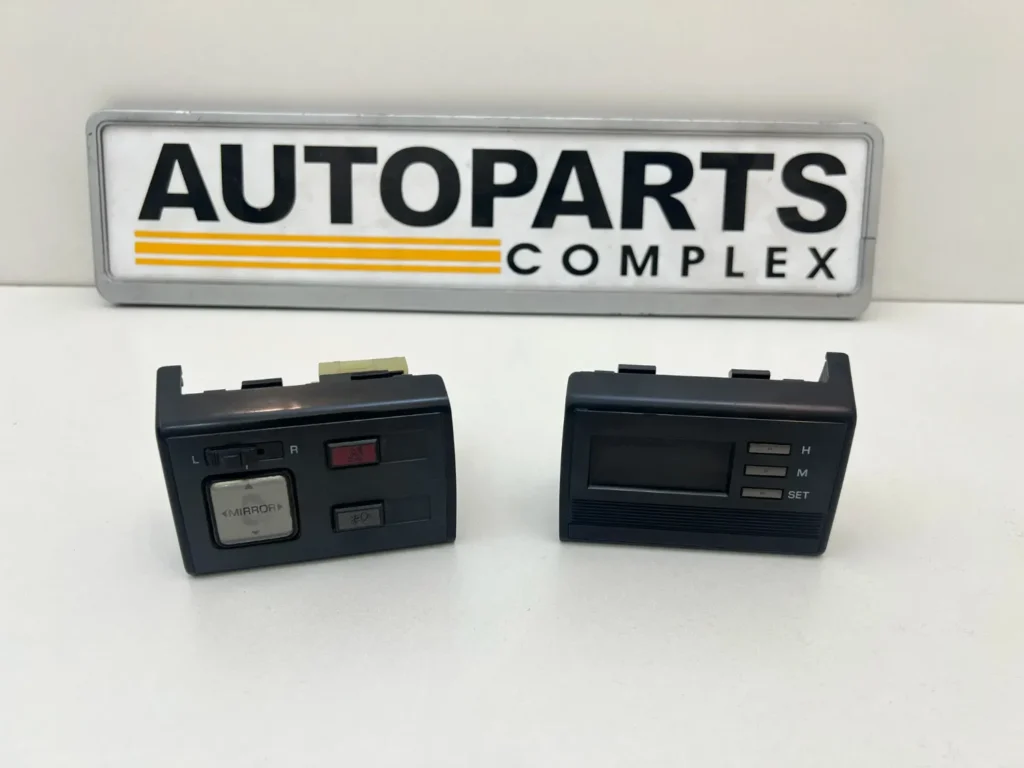 Cressida 1985 - 1989 RHD clock and power mirrors control switch gx71 mx73 gx70 (2)