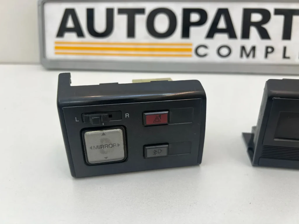 Cressida 1985 - 1989 RHD clock and power mirrors control switch gx71 mx73 gx70 (3)
