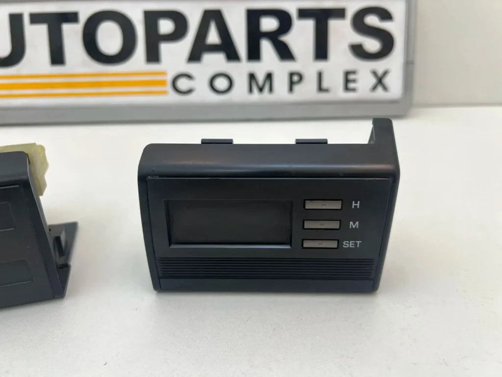 Cressida 1985 - 1989 RHD clock and power mirrors control switch gx71 mx73 gx70 (4)