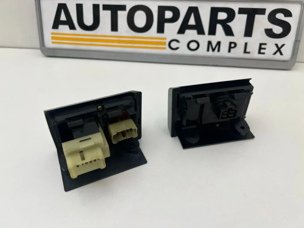 Cressida 1985 - 1989 RHD clock and power mirrors control switch gx71 mx73 gx70 (6)