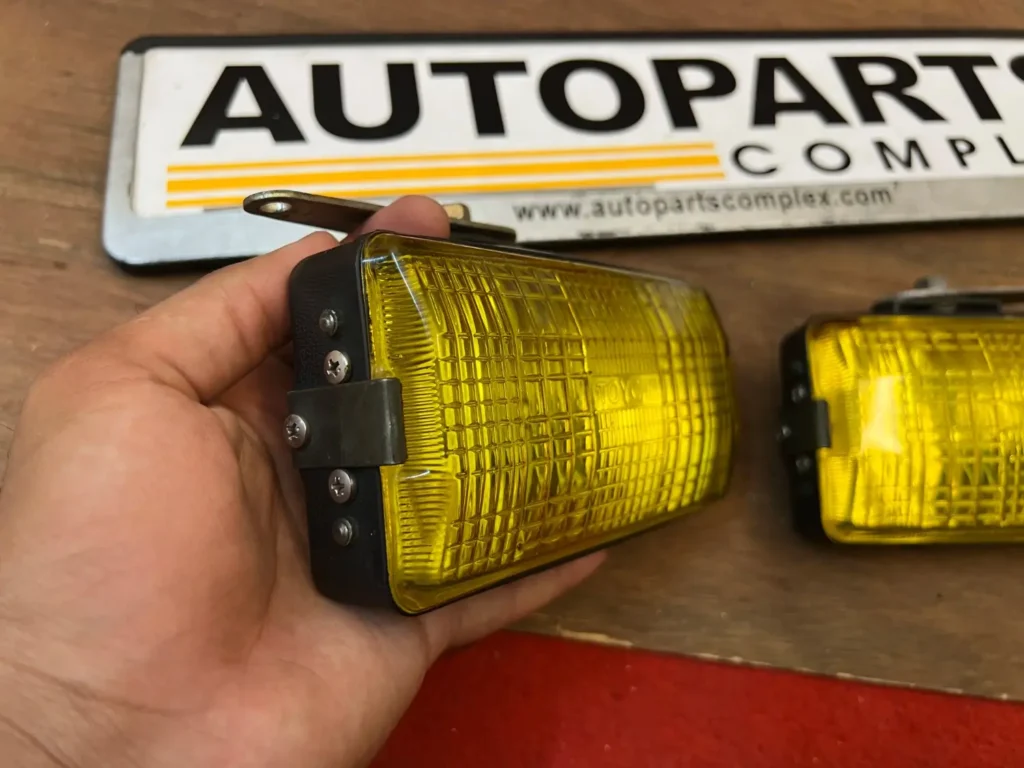OEM Classic Toyota Fog lamps (1)