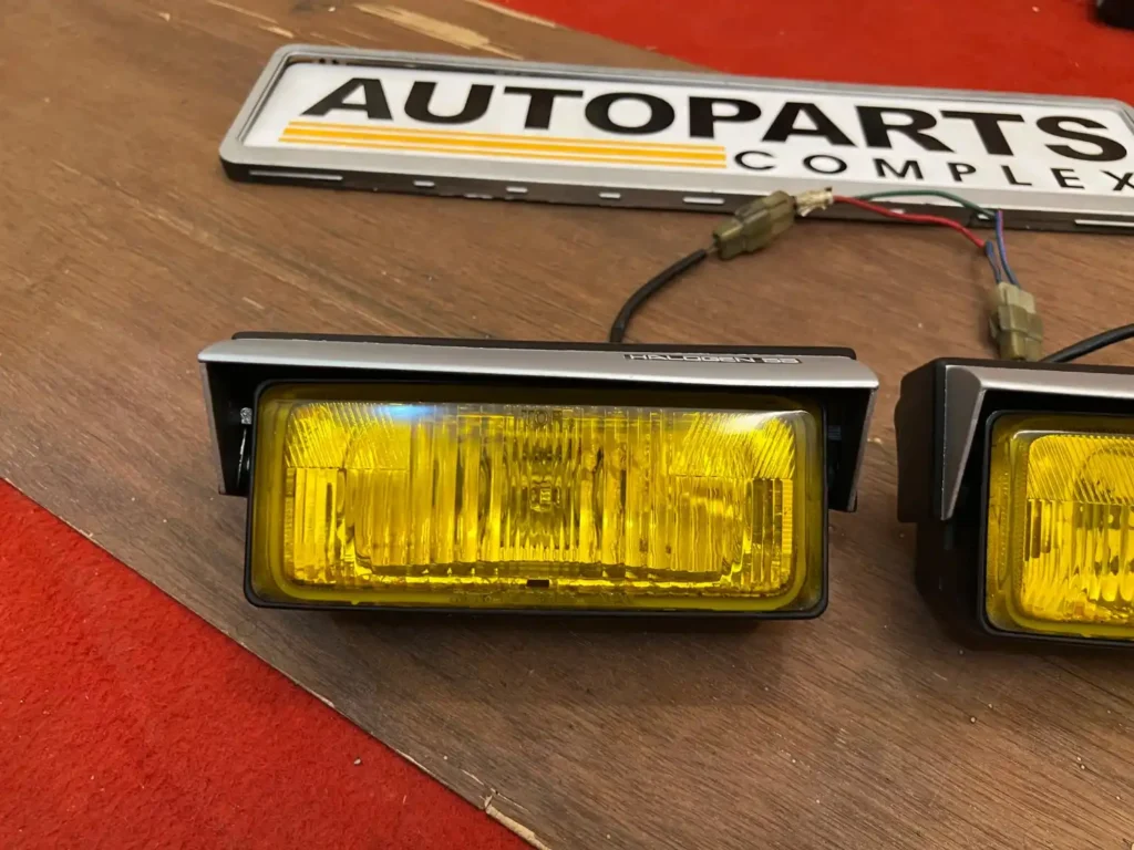 Toyota Ae86 OEM retractable fog lamps (6)