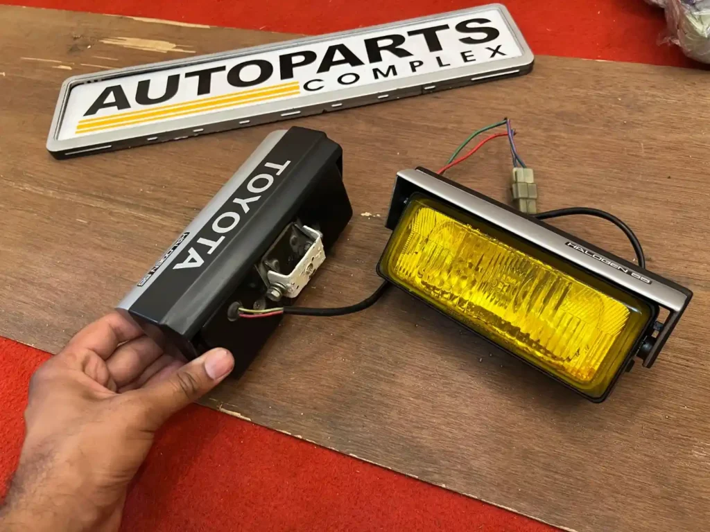 Toyota Ae86 OEM retractable fog lamps (7)