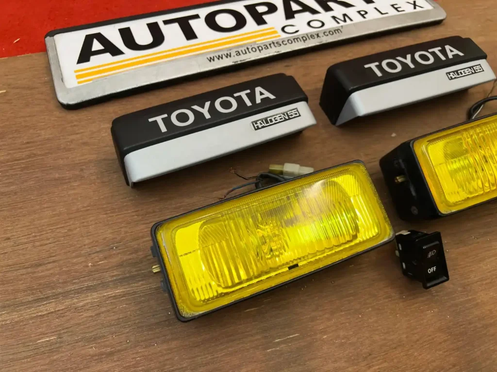 Toyota Auto cover retractable fog lamps JDM OEM (4)