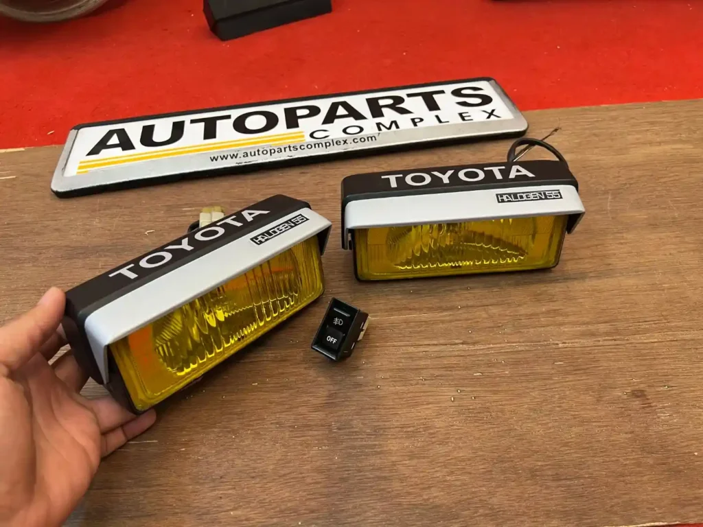 Toyota Auto cover retractable fog lamps JDM OEM (7)