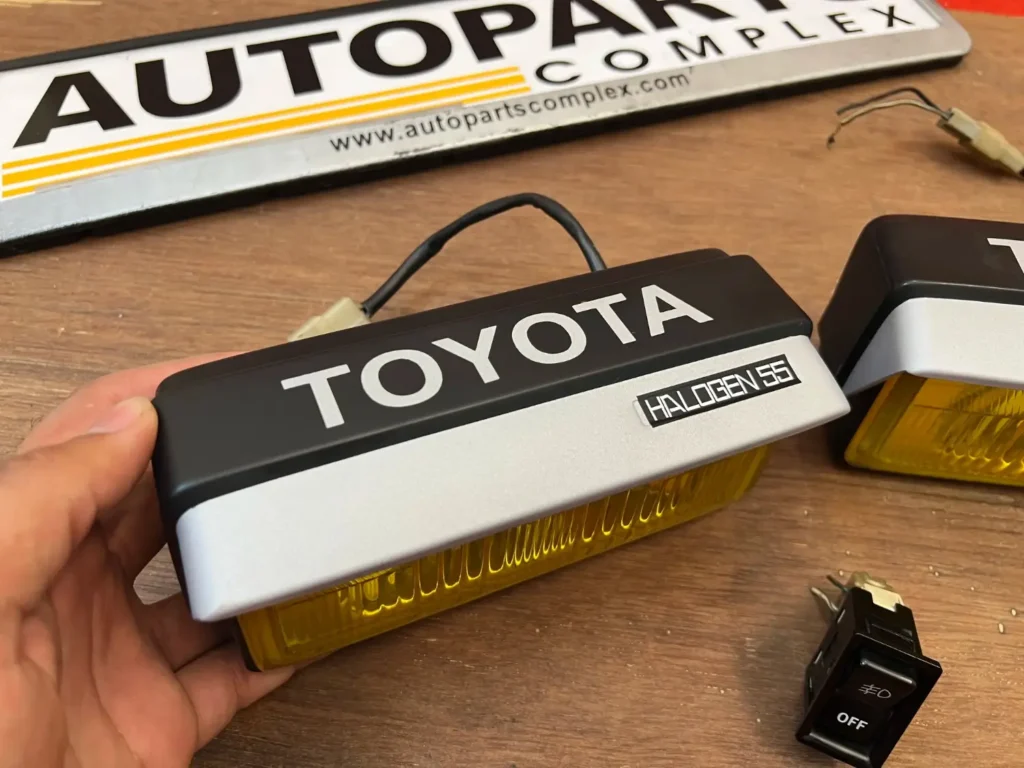 Toyota Auto cover retractable fog lamps JDM OEM (8)
