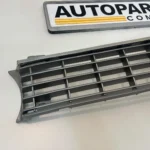 Corolla 1971 - 1974 ke20 te26 Te21 grille OEM (3)