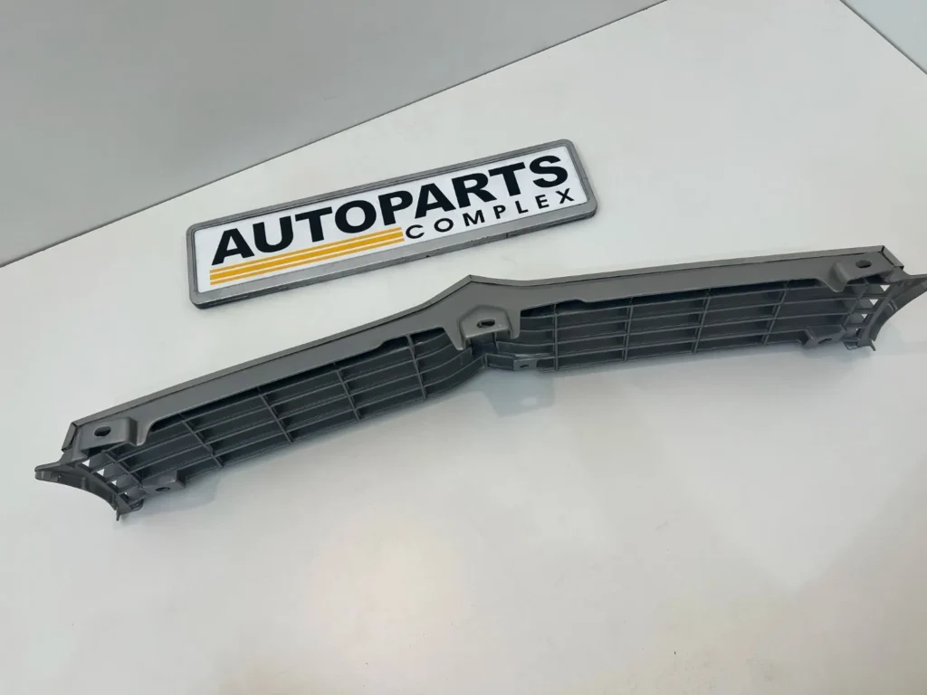 Corolla 1971 - 1974 ke20 te26 Te21 grille OEM (9)