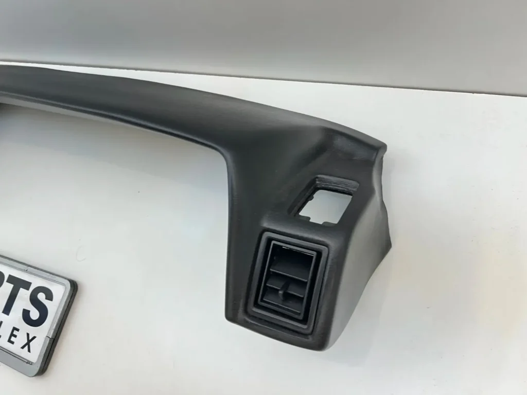 Corolla 1980 - 1983 KE70 RHD dashboard pad (4)