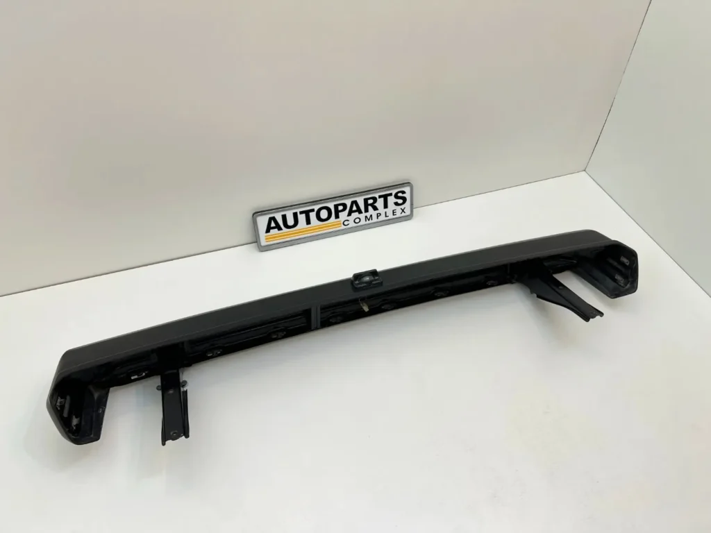 Corolla 1980 - 1983 OEM short rear bumper ke70 te72 ae70 (2)