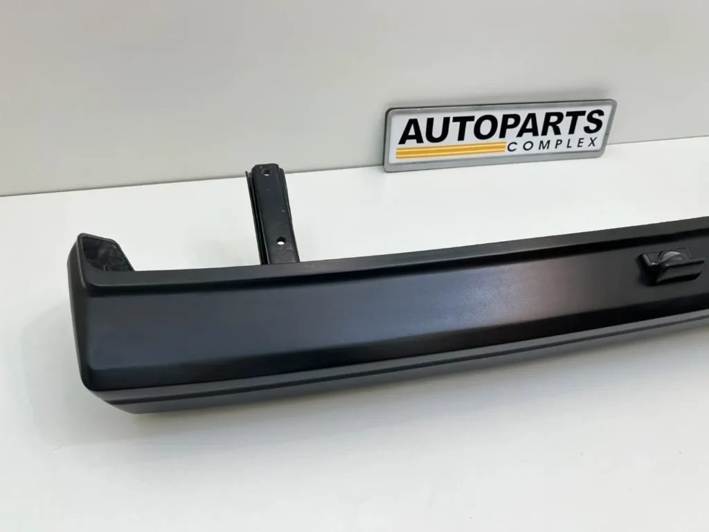 Corolla 1980 - 1983 OEM short rear bumper ke70 te72 ae70 (6)