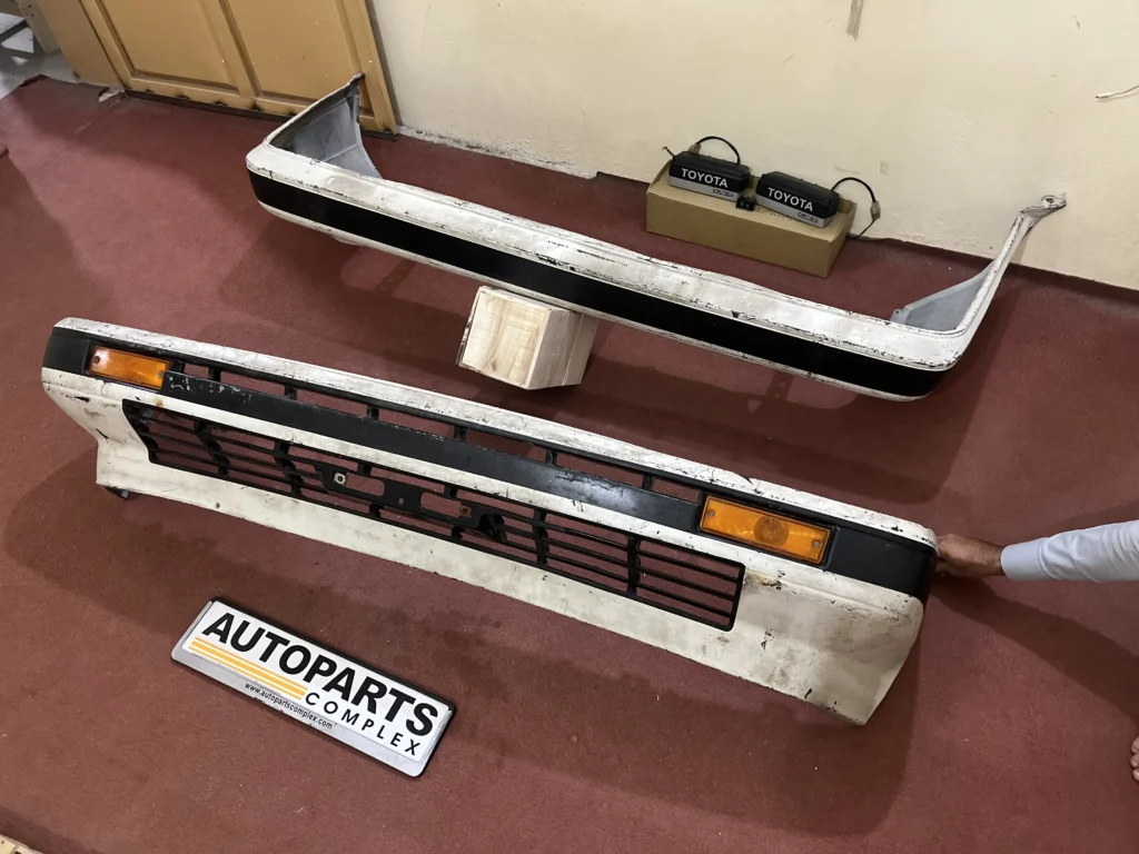 Corolla AE82 1984 1985 1986 JDM bumpers front and rear (2)
