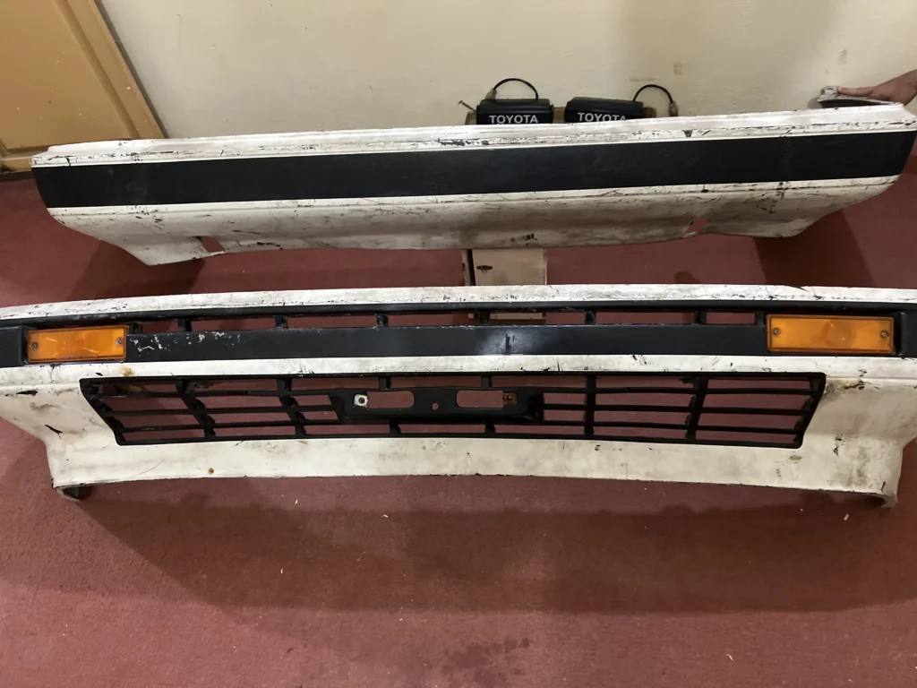 Corolla AE82 1984 1985 1986 JDM bumpers front and rear (6)