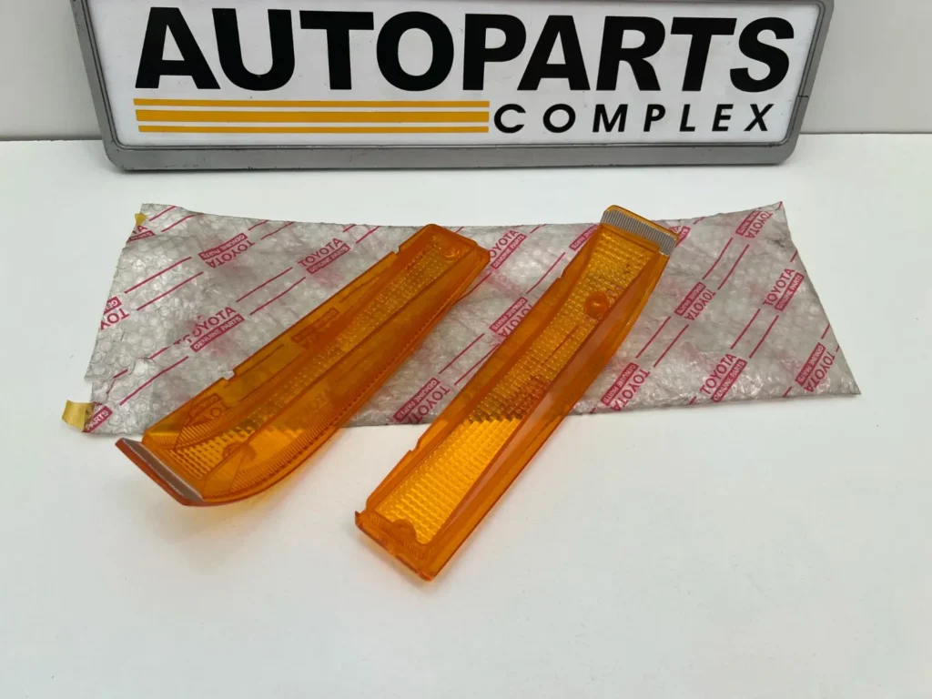 Corolla AE82 Jdm front bumper indicator lenses NOS OEM (7)
