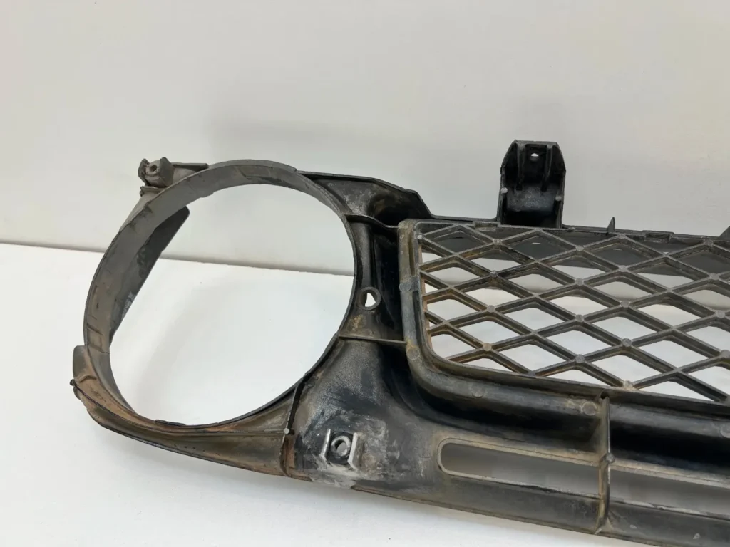 Corolla Ke35 SR grille (1)