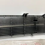 Corolla ke30 1977 NOS OEM grille with badge (8)