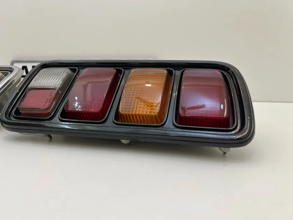 Corolla ke35 Te37 levin tail lights (9)