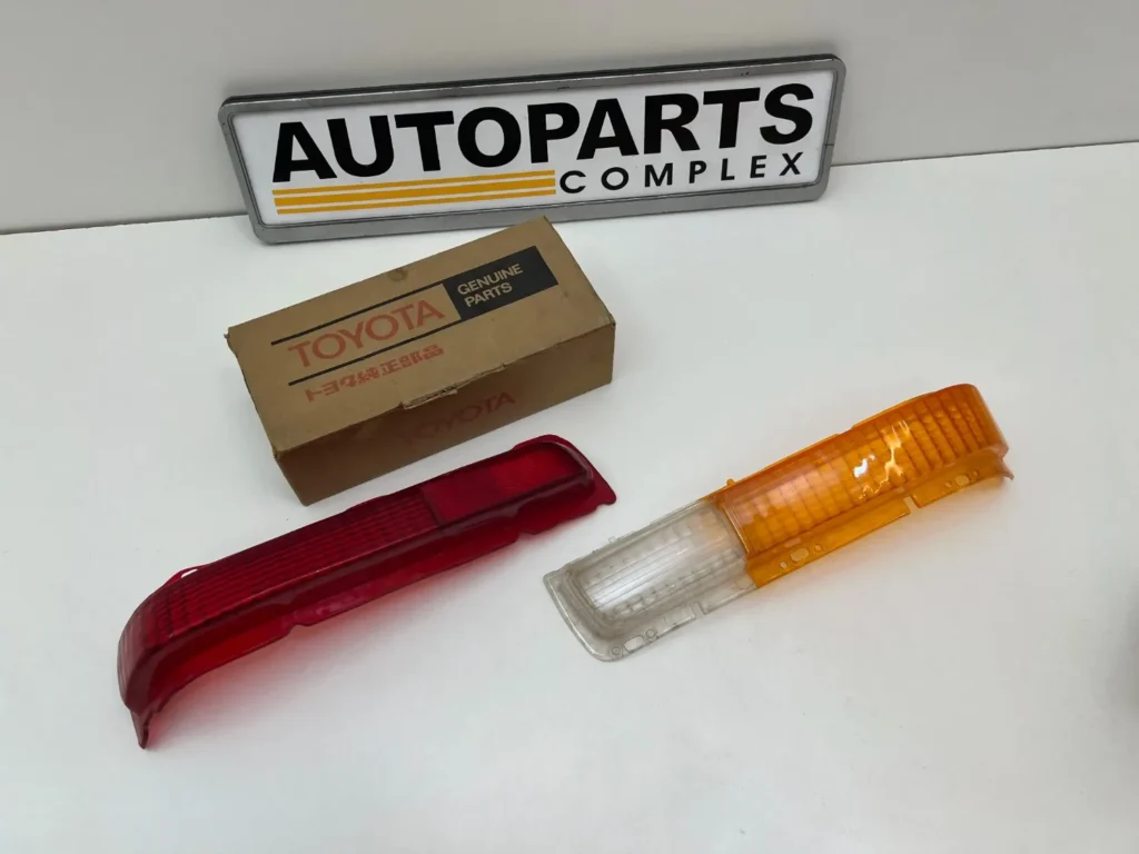 Corona 1971 RT80 rt81 Mark i OEM used tail light lenses 2 piece (2)