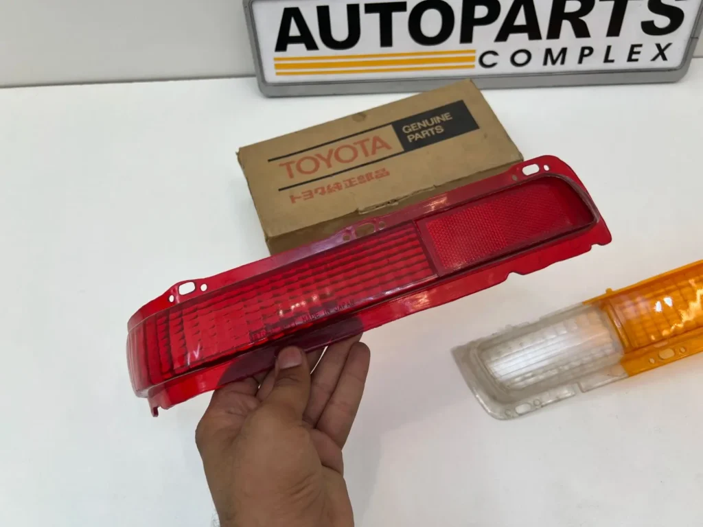 Corona 1971 RT80 rt81 Mark i OEM used tail light lenses 2 piece (3)