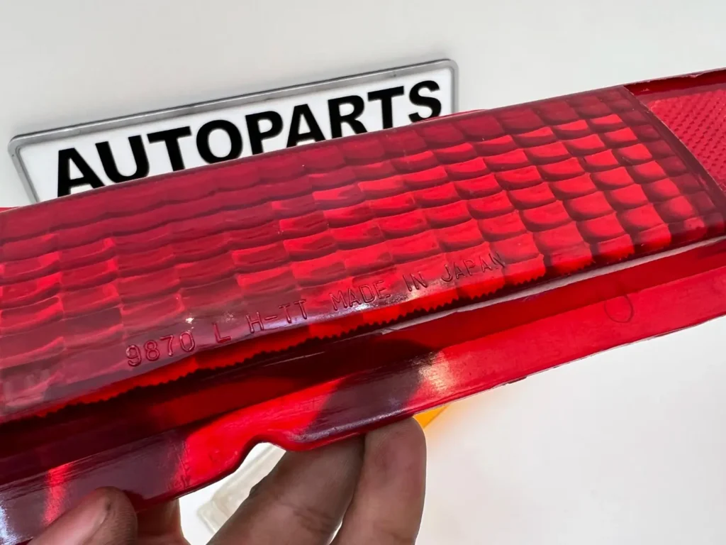 Corona 1971 RT80 rt81 Mark i OEM used tail light lenses 2 piece (8)