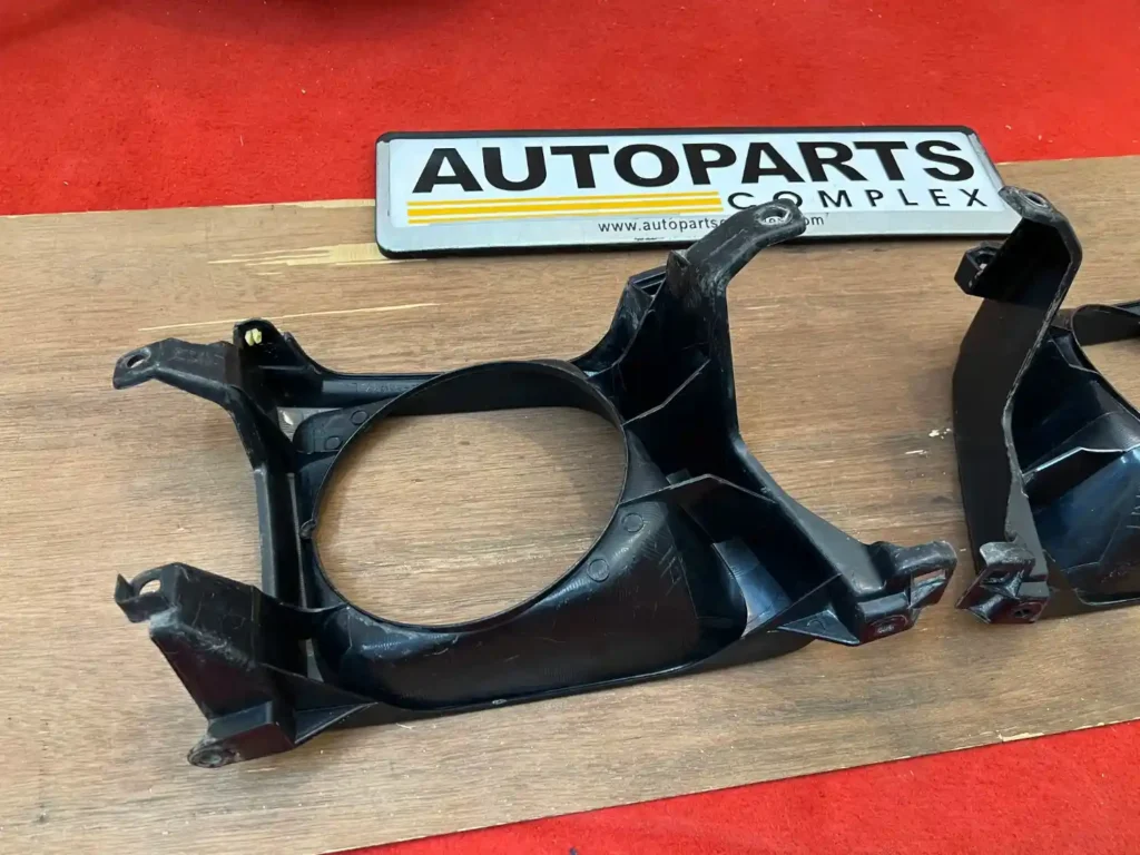 For Toyota Land Cruiser Prado LC90 FJ95 LJ95 Headlight bezels L+R OEM used (10)