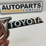 Toyota Hilux 1979 1980 RN30 RN40 RN36 grille badge OEM used (5)