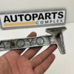 Toyota Hilux 1979 1980 RN30 RN40 RN36 grille badge OEM used (6)