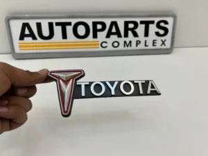 Toyota Hilux 1979 1980 grille badge new aftermarket (2)