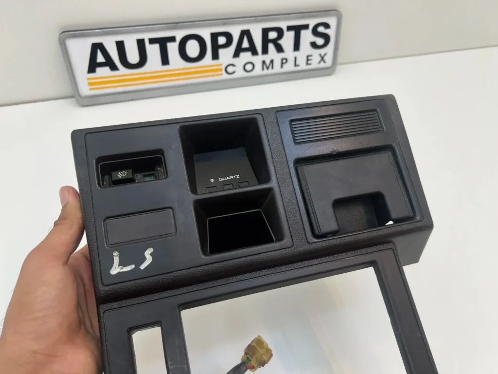 Toyota crown GS120 ls120 dash console center assy (3)