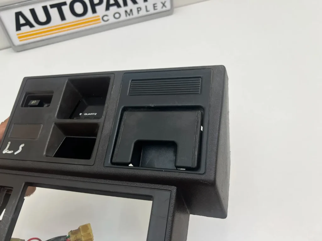 Toyota crown GS120 ls120 dash console center assy (6)
